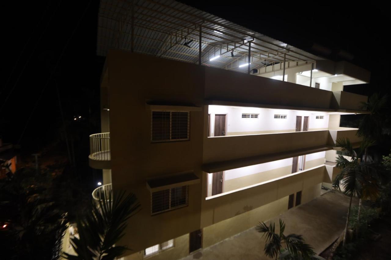 Shree Swami Samarth Resort Diveāgar Esterno foto