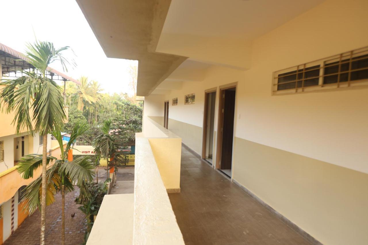Shree Swami Samarth Resort Diveāgar Esterno foto